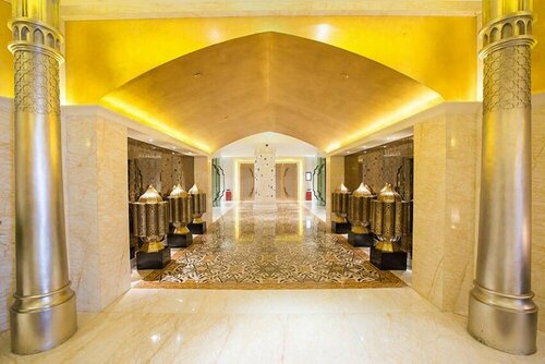 Гостиница Universal Hotel Urumqi в Урумчи