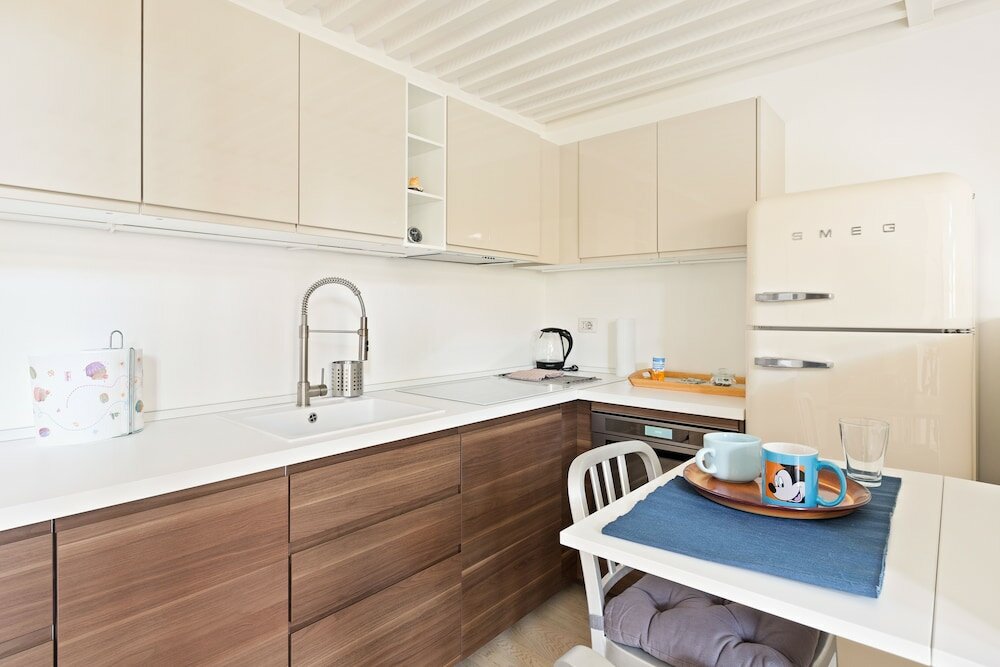 Фото Elegant Loft with balcony