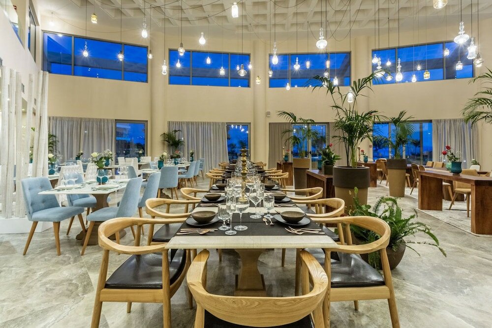 Фото Elysian Luxury Hotel & SPA