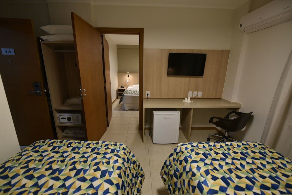 Фото Hotel Rainha dos Apóstolos