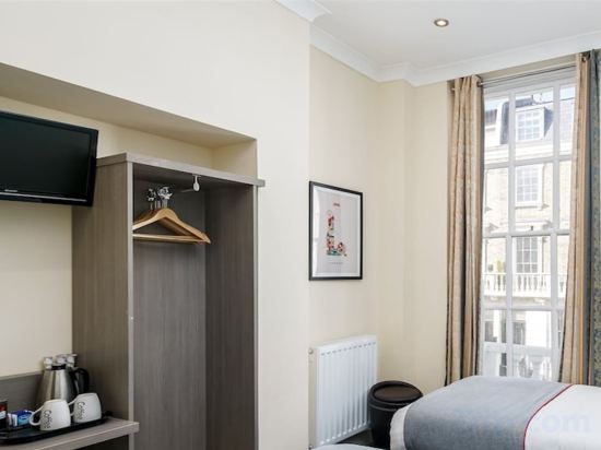 Фото Oyo Bakers Hotel London Victoria