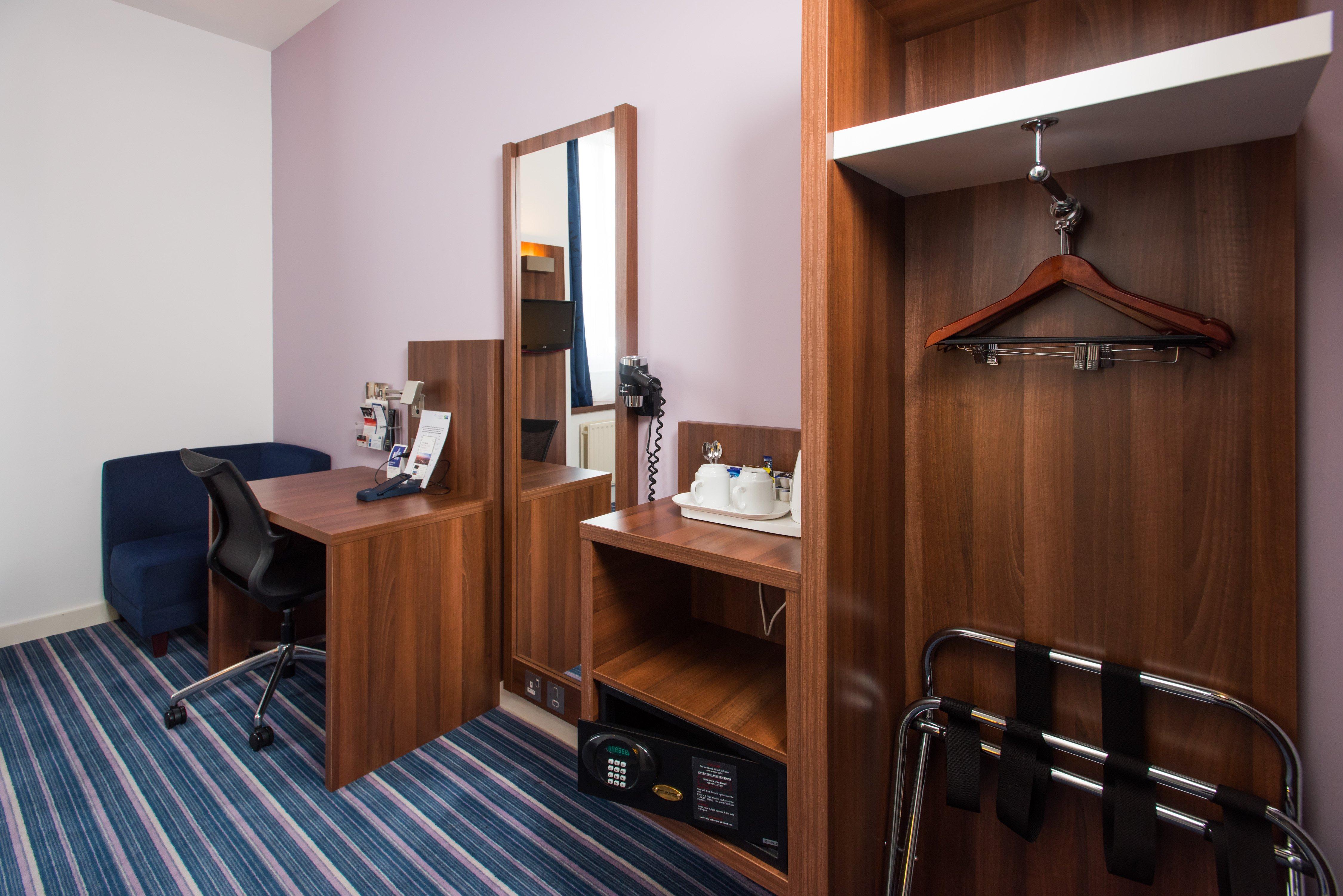 Фото Holiday Inn Express London - Vauxhall Nine Elms, an Ihg Hotel