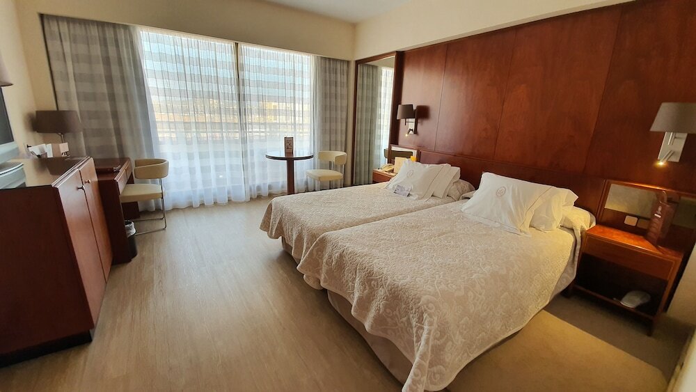 Фото Hotel Royal Plaza