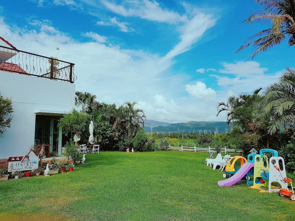 Фото Bonjour Bebe Hostel