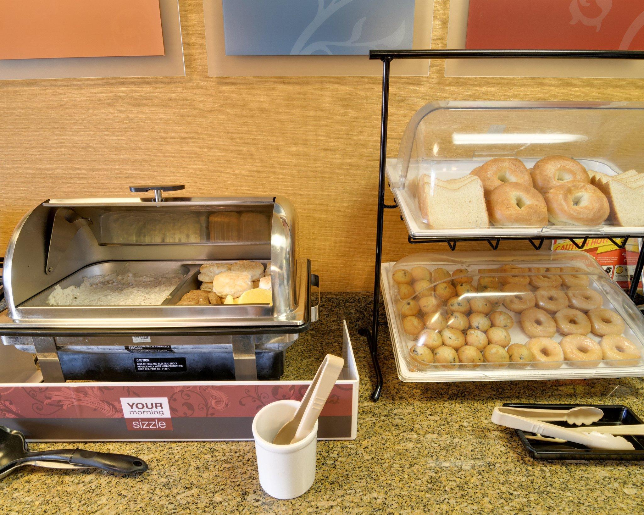 Фото Quality Inn & Suites