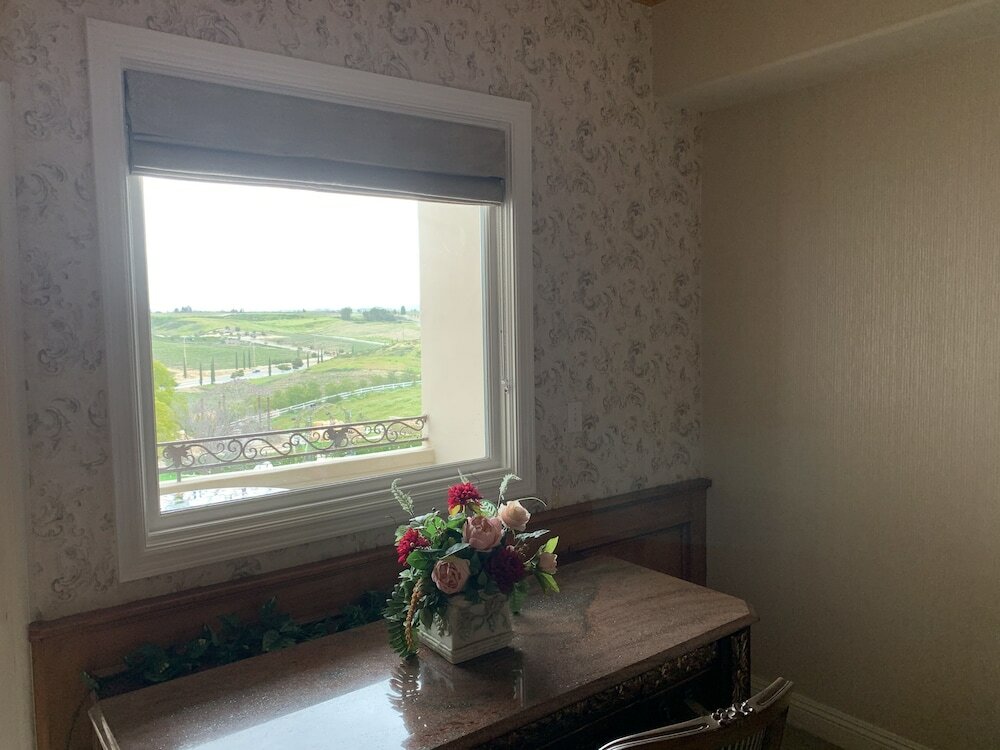 Фото Inn at Churon Winery