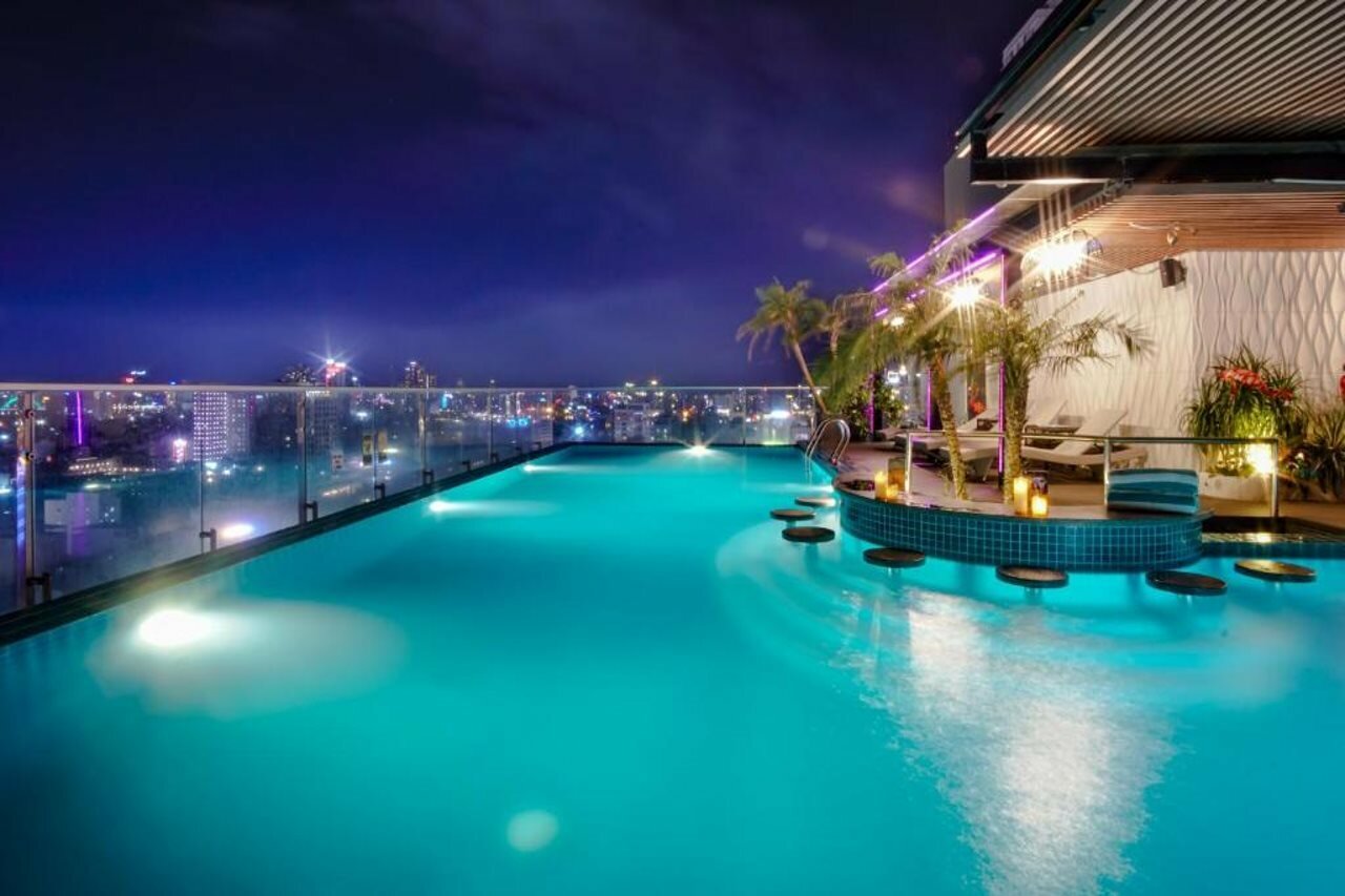 Фото отеля 2