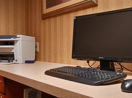 Фото Best Western Executive Inn & Suites