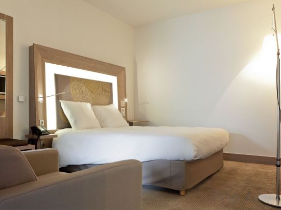 Фото Novotel Toulouse Centre Wilson