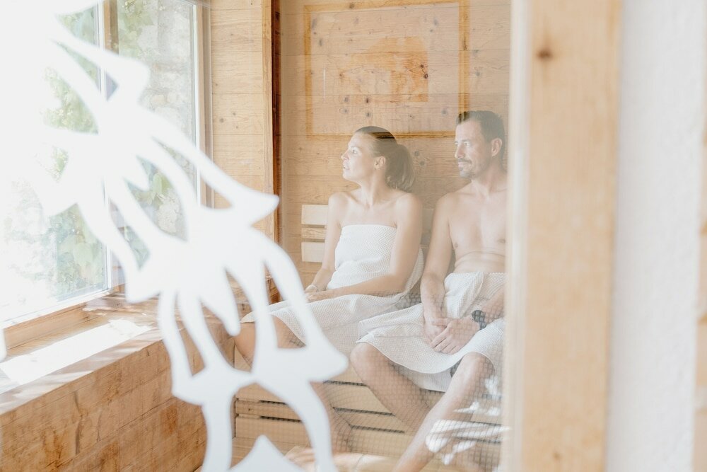 Фото Romantik Residenz Ferienwohnungen Hotel Im Weissen Rössl