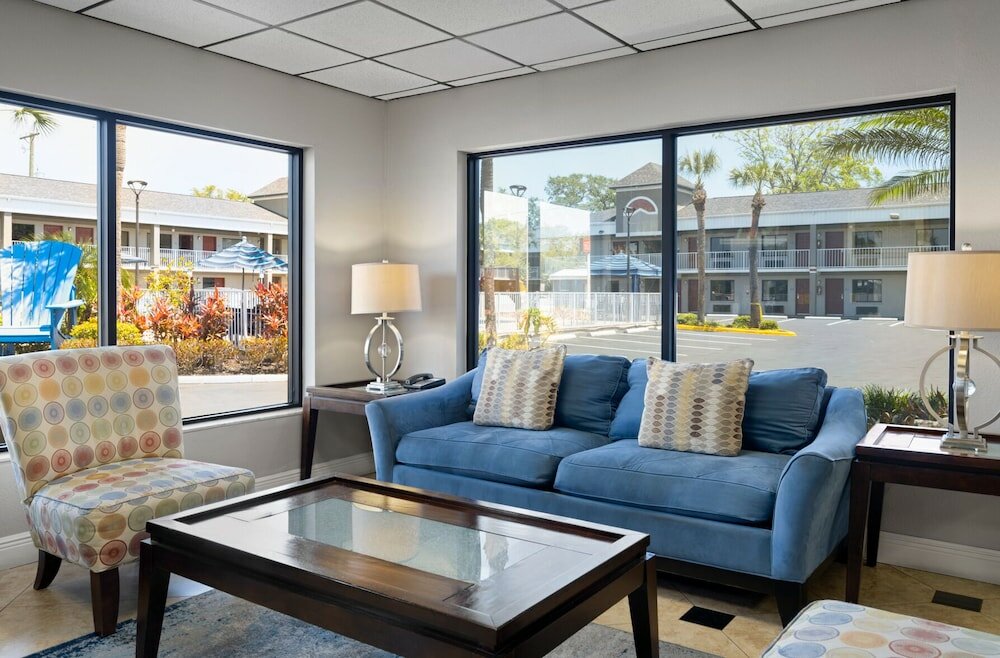 Фото Hotel South Tampa & Suites