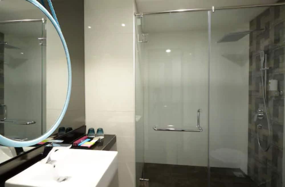 Фото Ibis Styles Medan Pattimura