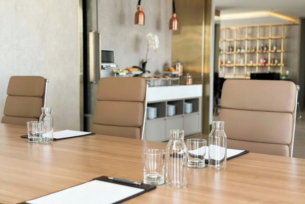 Фото Courtyard by Marriott Bangkok