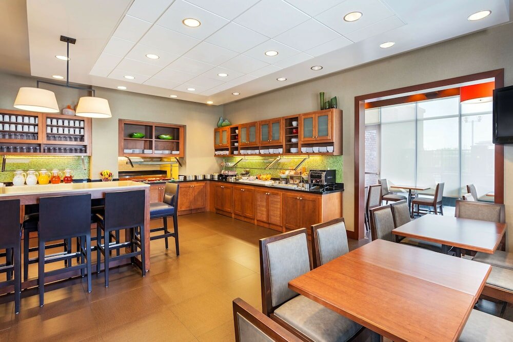 Фото Hyatt Place Sacramento Roseville