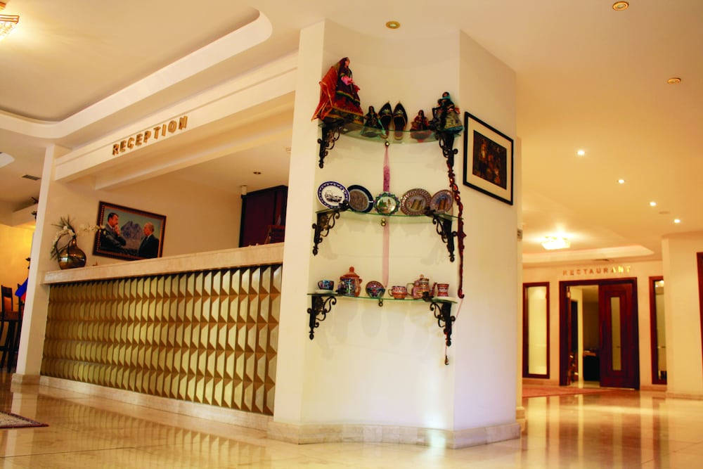 Фото Atropat Hotel