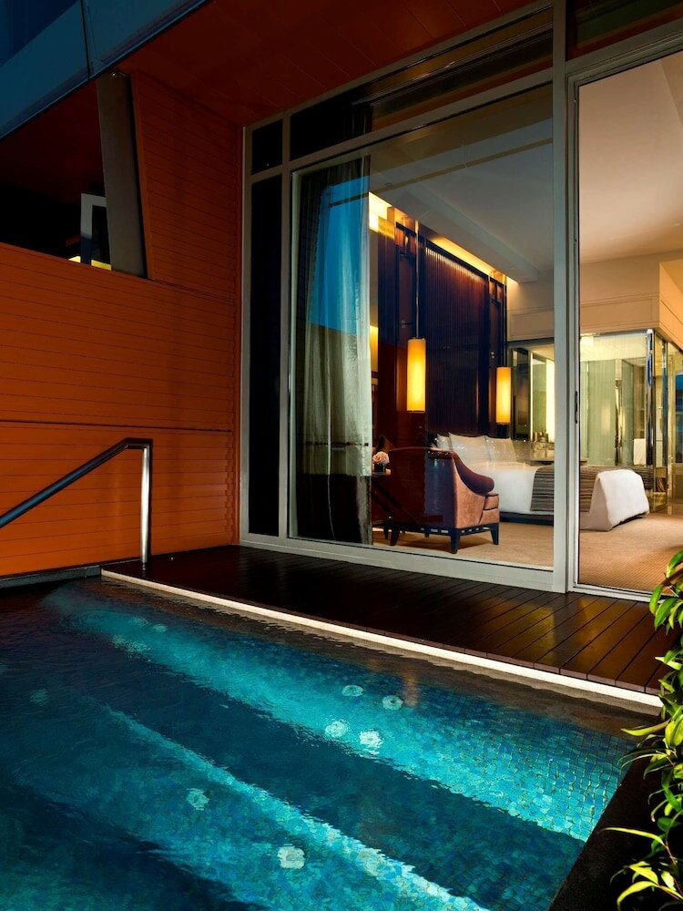 Фото Fullerton Bay