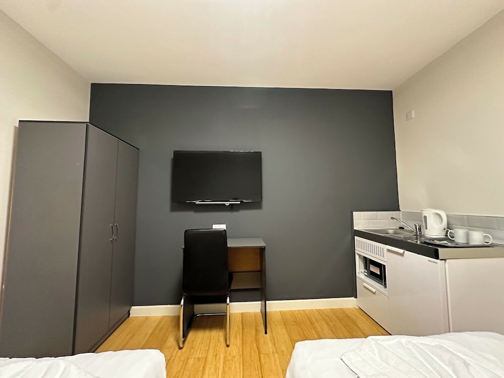 Фото Wendover Arms Hotel