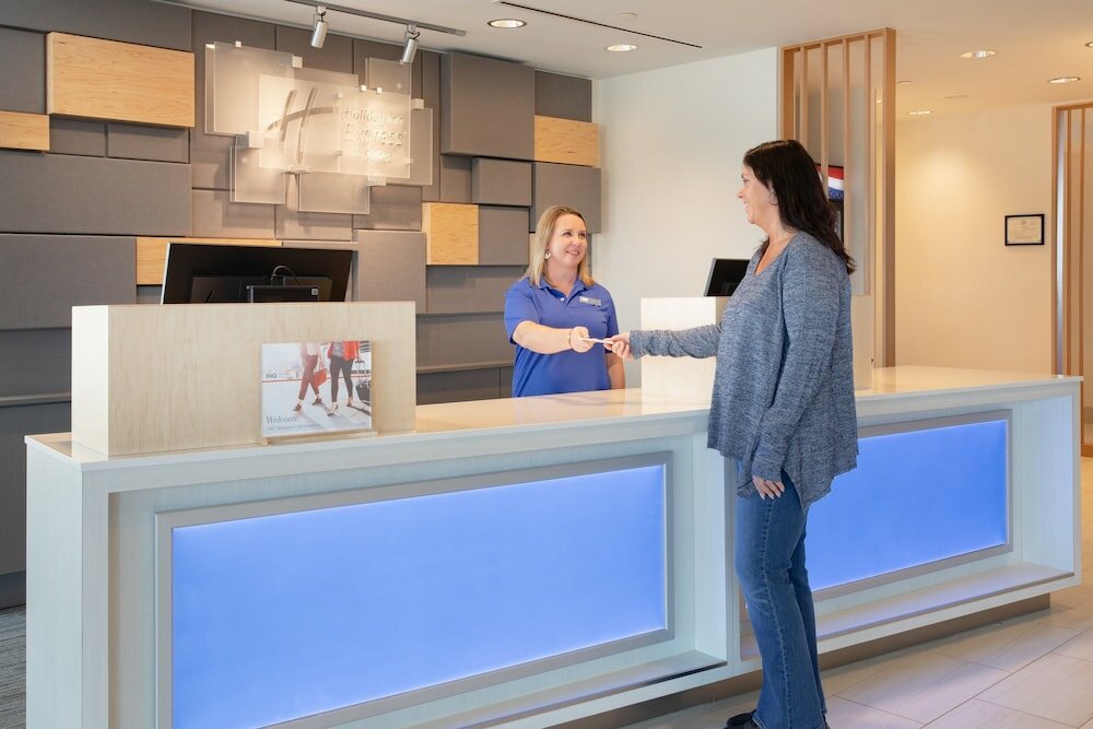 Фото Holiday Inn Express & Suites Ely, an Ihg Hotel