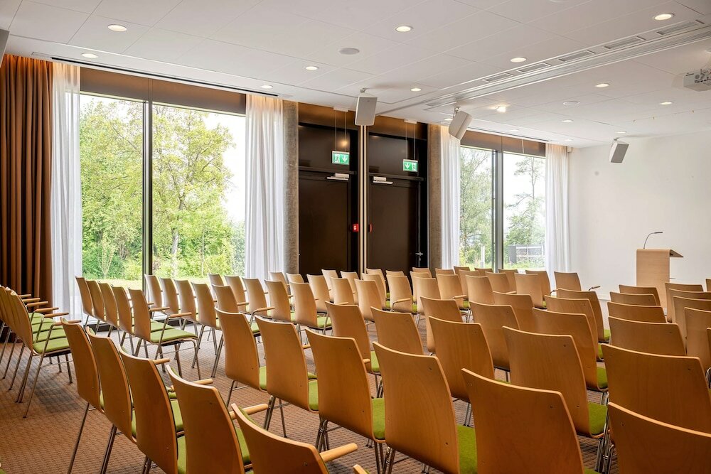 Фото IntercityHotel Zurich Airport