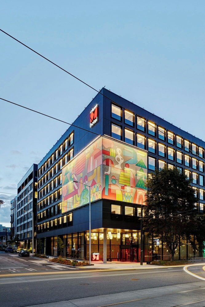 Фото отеля 1