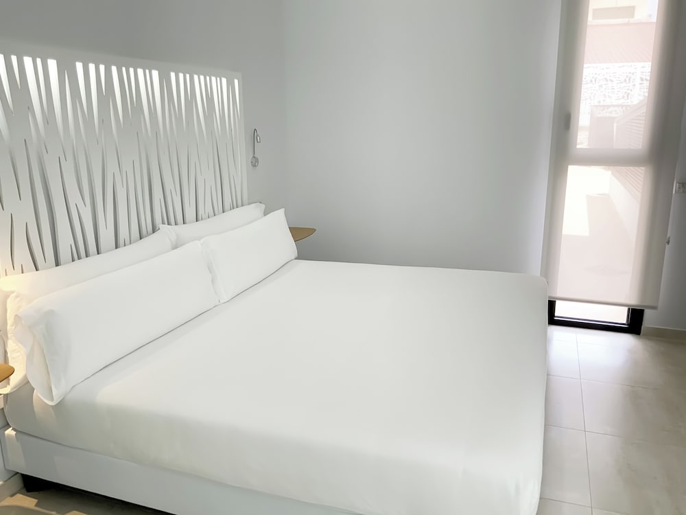 Фото Apartamentos Rivero 8