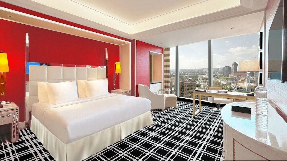 Фото The Lin Hotel