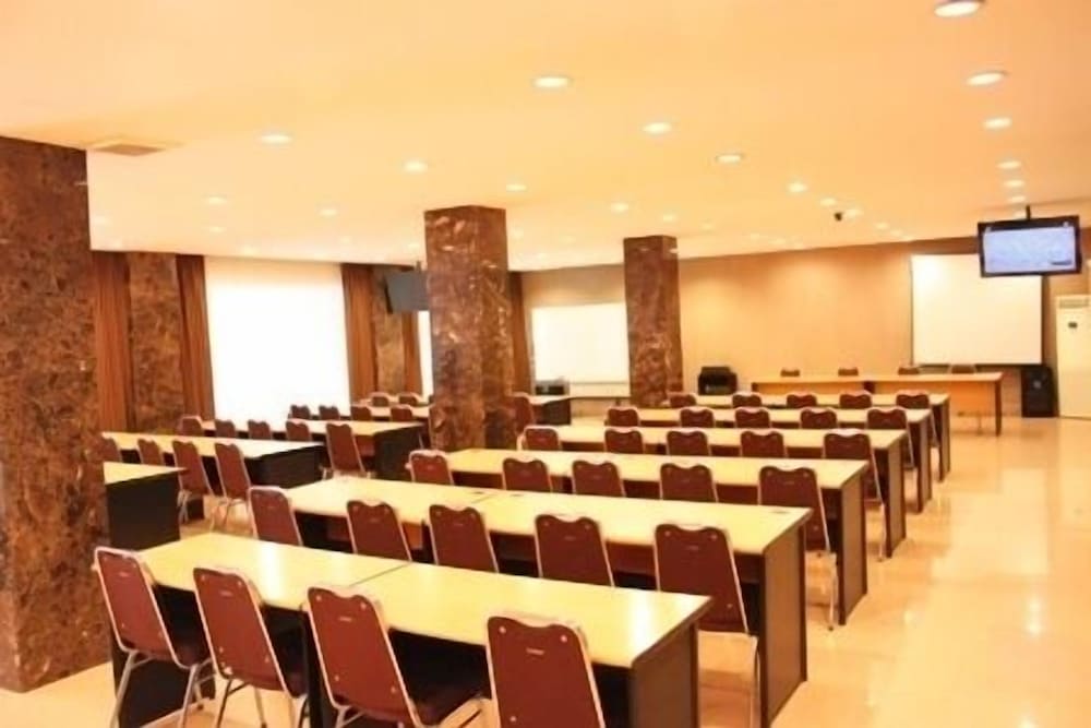 Фото Grand Sakura Hotel