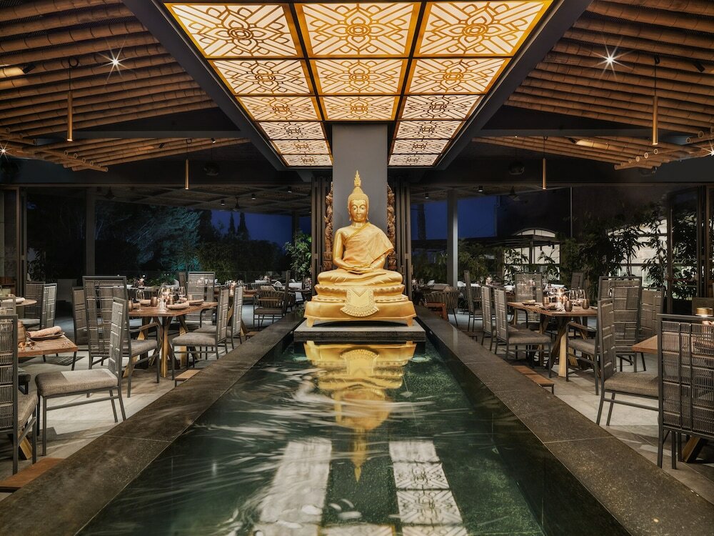 Фото St Raphael Resort & Marina