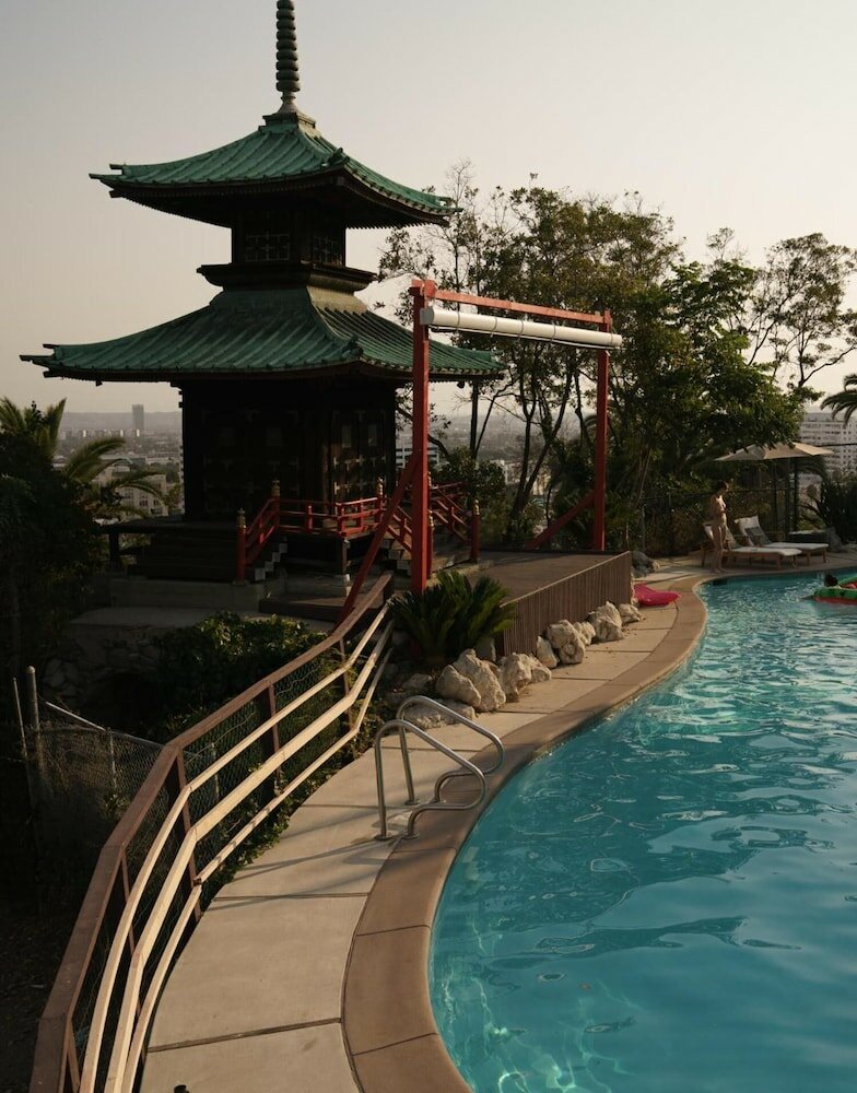 Фото Hollywood Hills Hotel