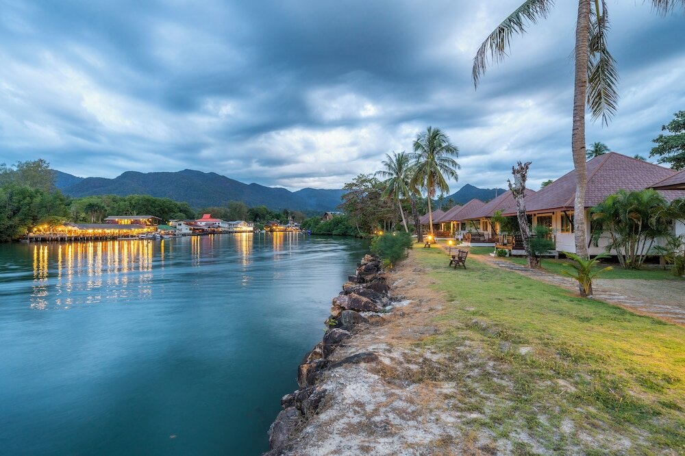 Фото Koh Chang Long Stay Resort