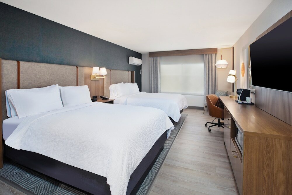Фото Holiday Inn Ontario Airport, an Ihg Hotel