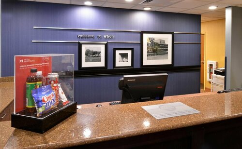 Гостиница Hampton Inn Utica в Ютике