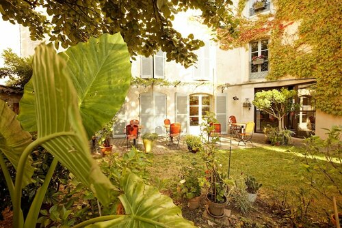 Внешний вид отеля Hôtel Le Quatorze в Фижаке, фото 3