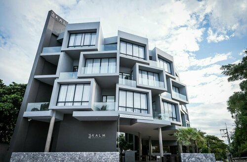 Гостиница Kalm Bangsaen Hotel в Чонбури