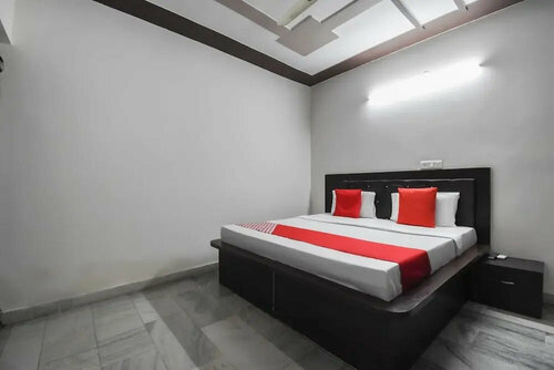 Oyo 48899 Hotel V Seven