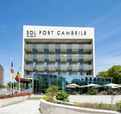 Гостиница Sol Port Cambrils в Камбрильсе