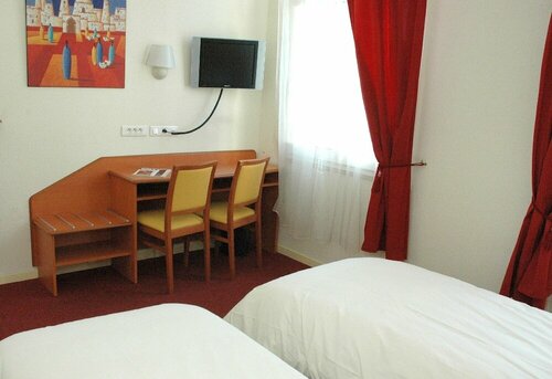Гостиница Comfort Hotel Cecil Metz Gare в Метце