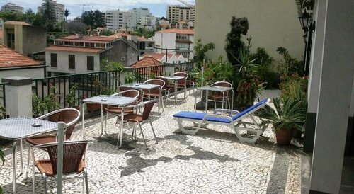 Гостиница Pensão Residencial Vila Teresinha в Фуншале