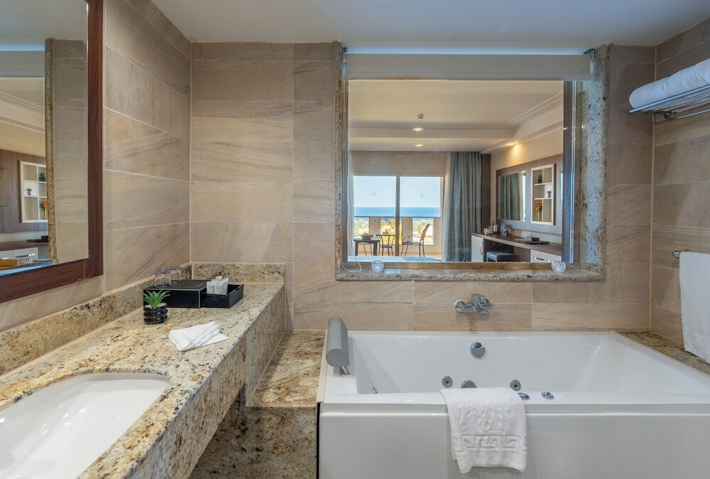 Serenity Alpha Beach - 18