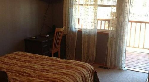 Гостиница A Hyde Away Inn B&b в Токе