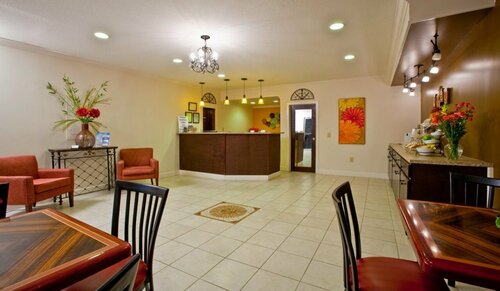 Гостиница Oyo Hotel Augusta Downtown в Огасте