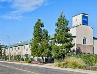 Гостиница Travelodge by Wyndham Yuba City в Юба Сити