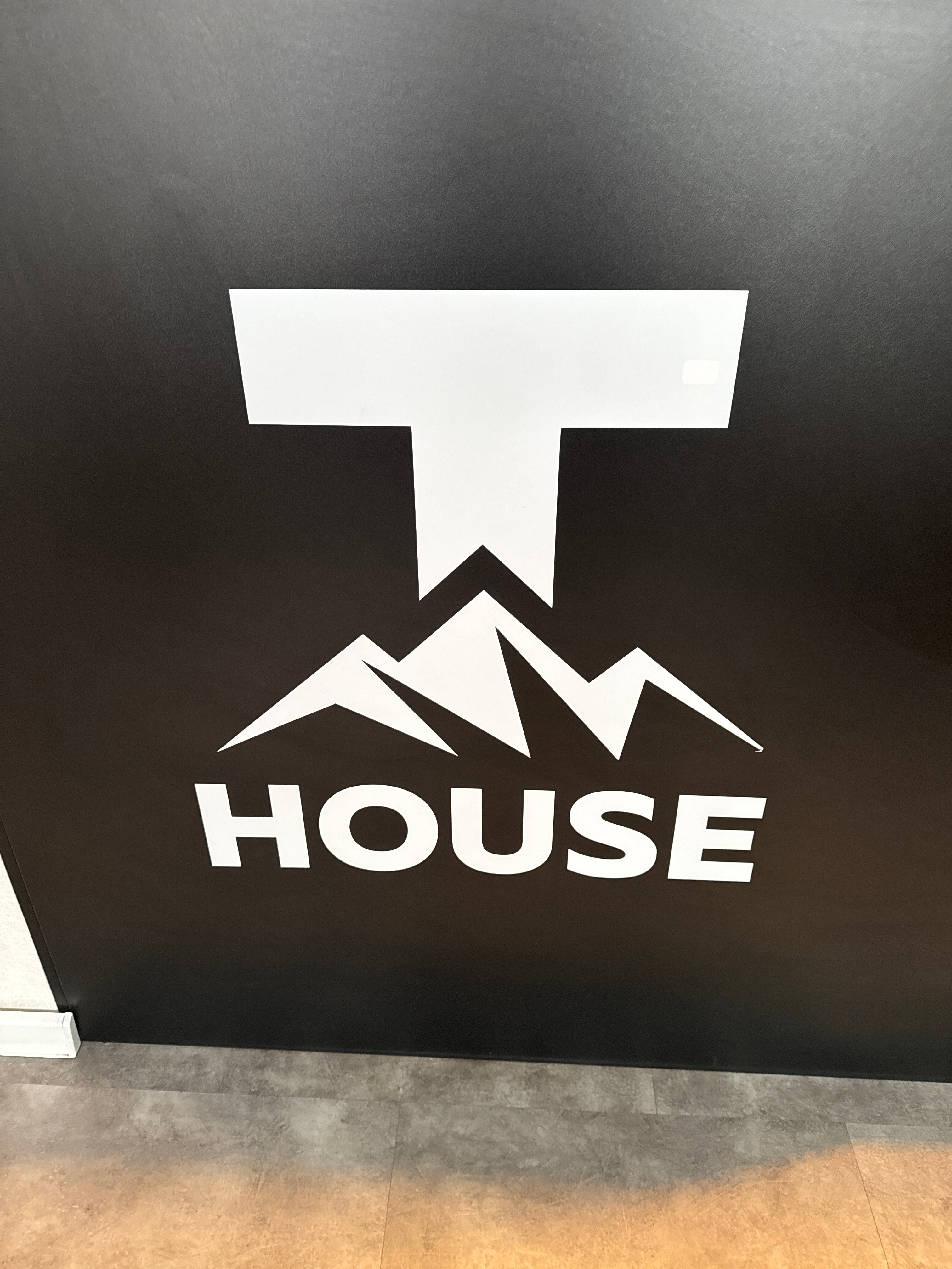 Фото THouse
