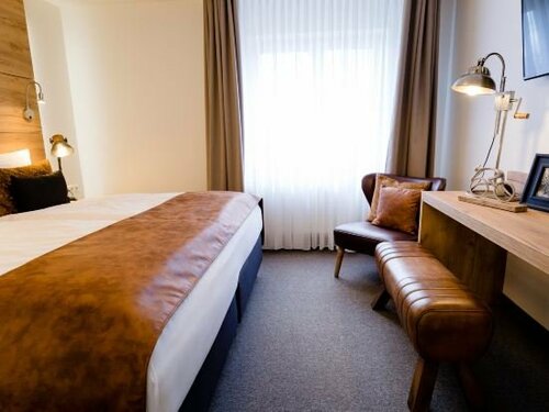 Гостиница Hotel Restaurant Zwergschlösschen в Гере