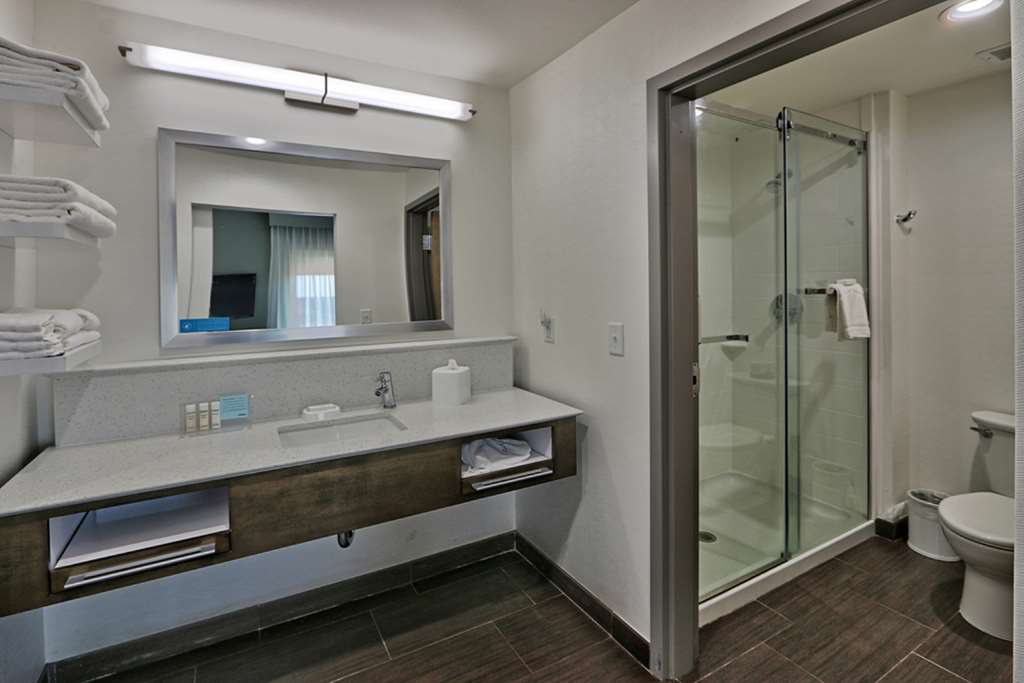 Фото Hampton Inn & Suites Guthrie
