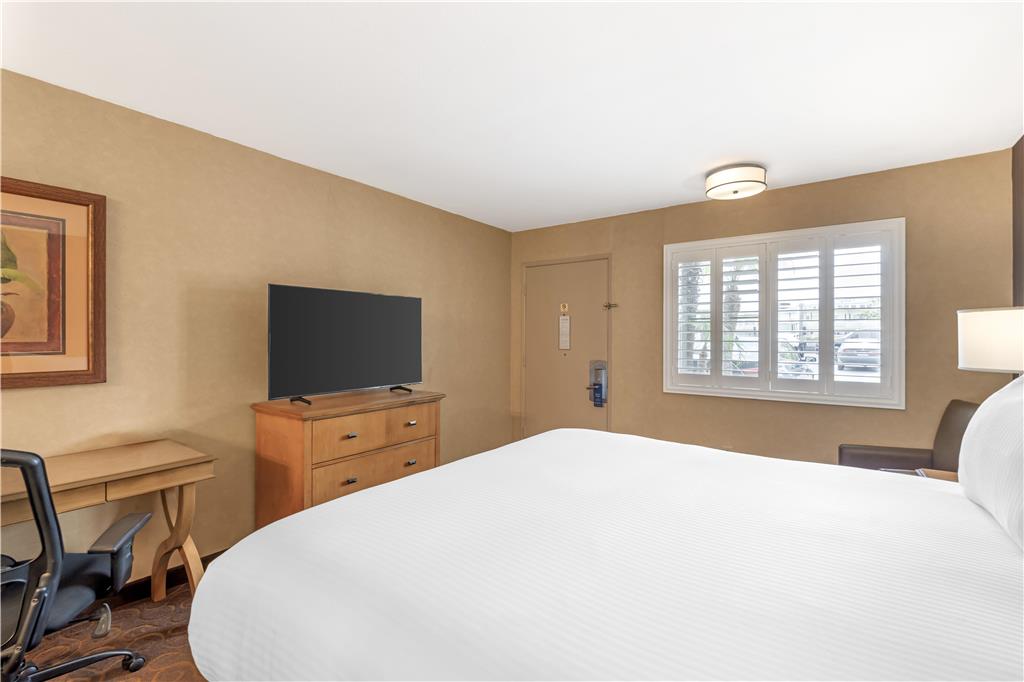 Фото Best Western Plus Pavilions