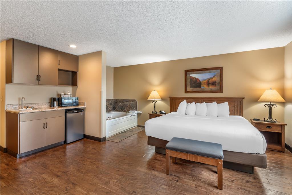 Фото Best Western Plus Kelly Inn & Suites