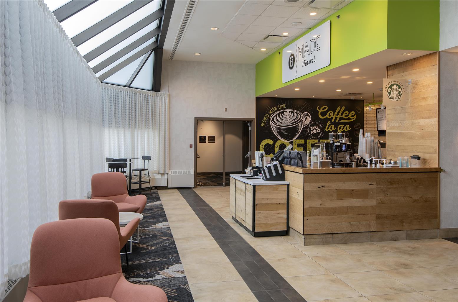 Фото DoubleTree by Hilton Hotel & Conference Centre Regina