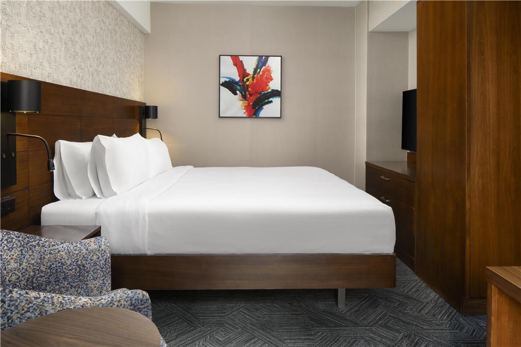 Фото Hilton Garden Inn New York/Midtown Park Avenue