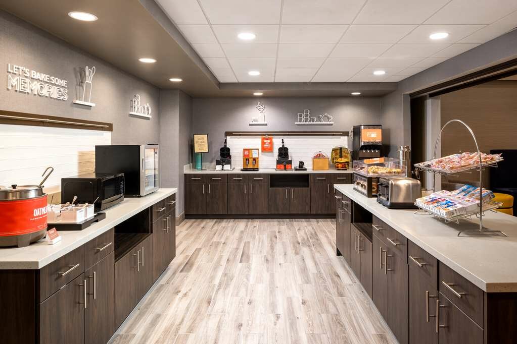 Фото Hampton Inn & Suites Manteca